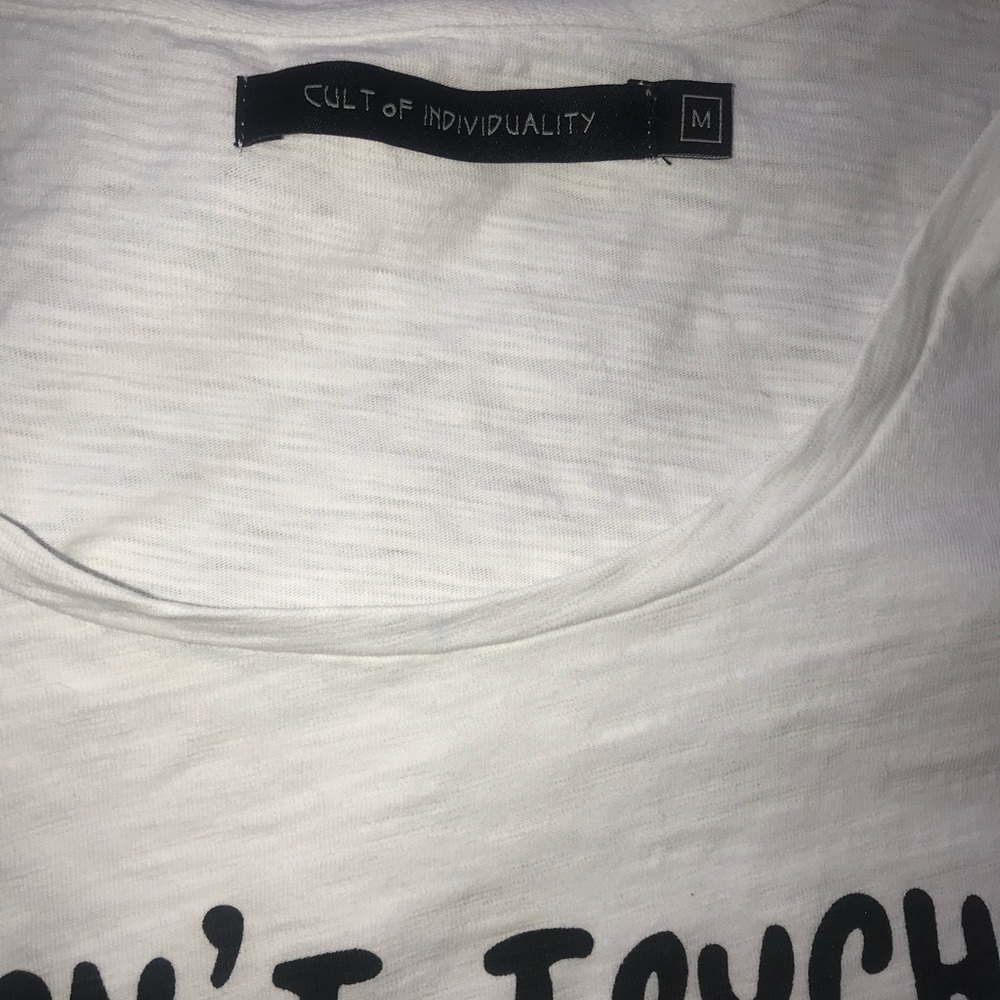 Graphic tee - Picture 3 of 3